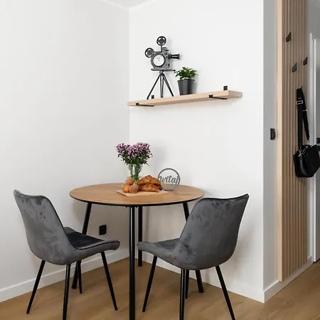 Charlie - Plac Wolnosci W Poznaniu * 포즈난